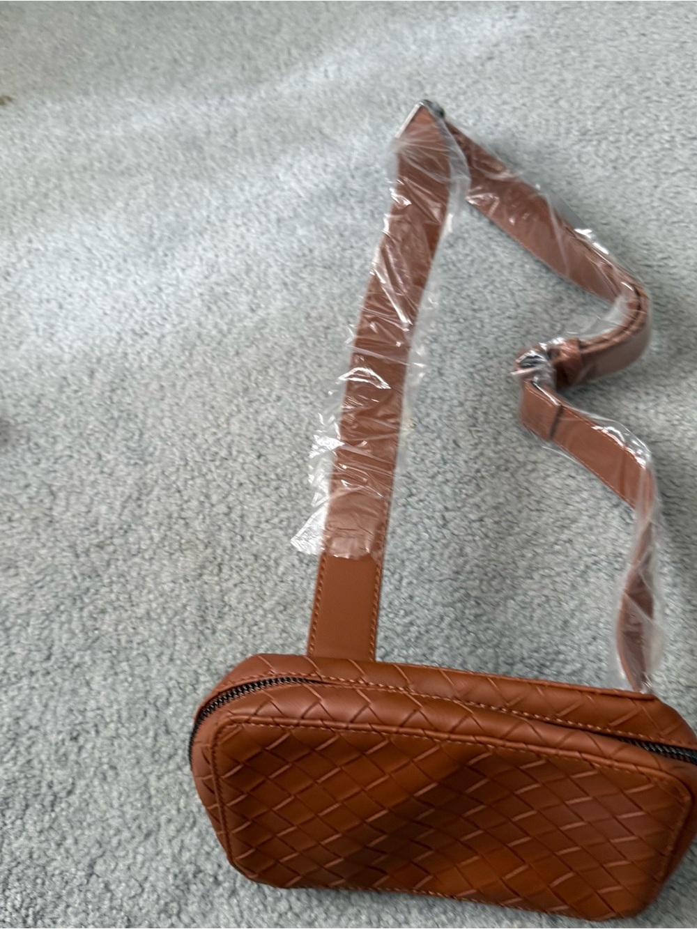 Women’s faux leather Brown cognac Woven Crossbody Bag NEW
